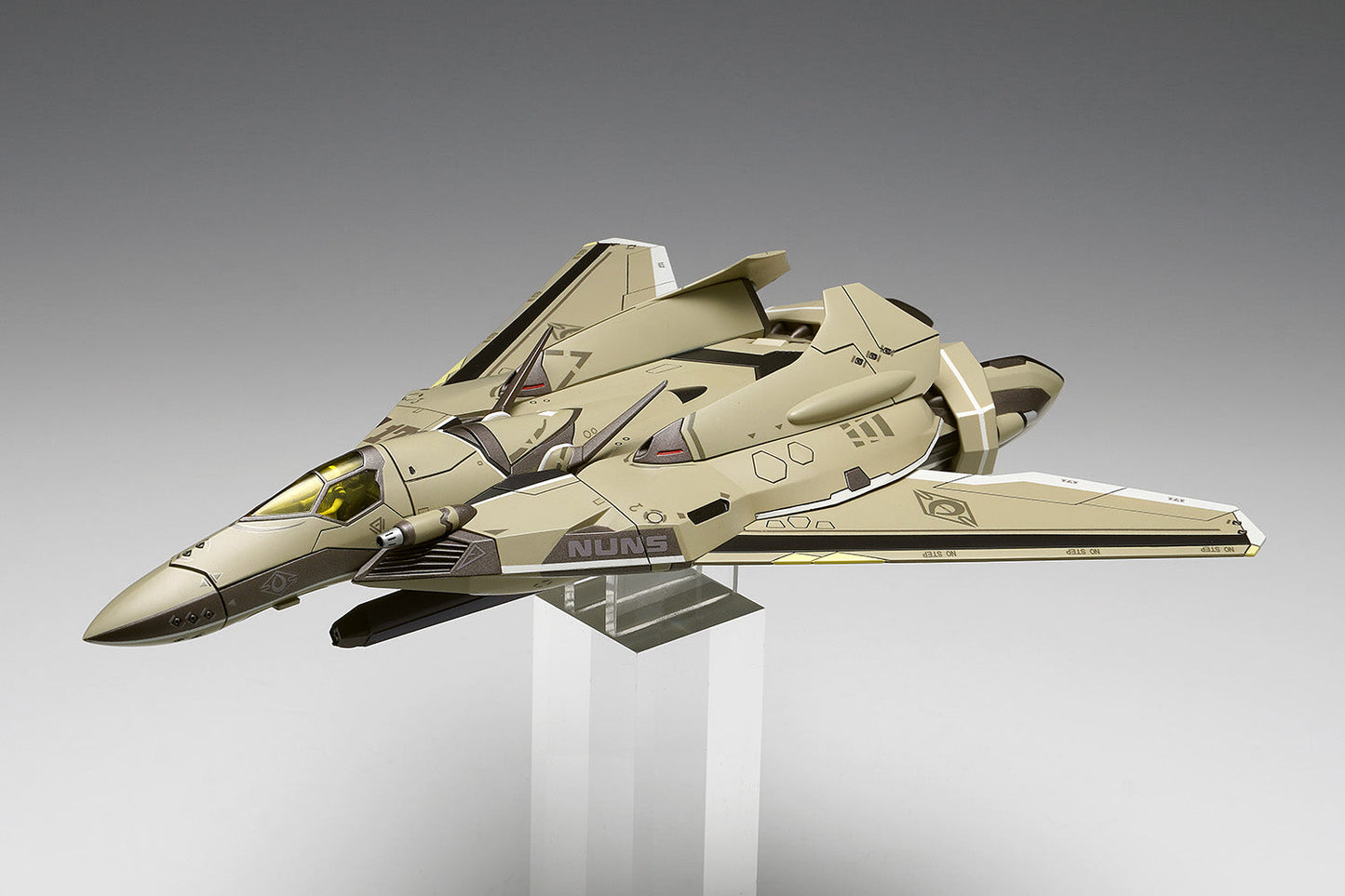 WAVE Macross Delta VF-171 Nightmare Plus Outlying Space Type 1/72 Model Kit