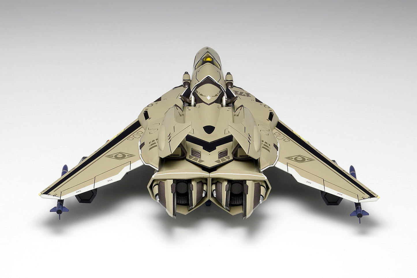 WAVE Macross Delta VF-171 Nightmare Plus Outlying Space Type 1/72 Model Kit