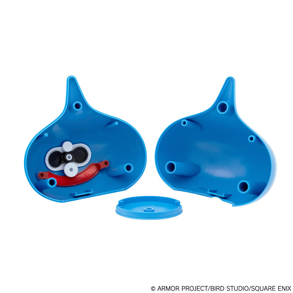 Square Enix Dragon Quest Plastic Model Kit Series Slime with Grassland Base