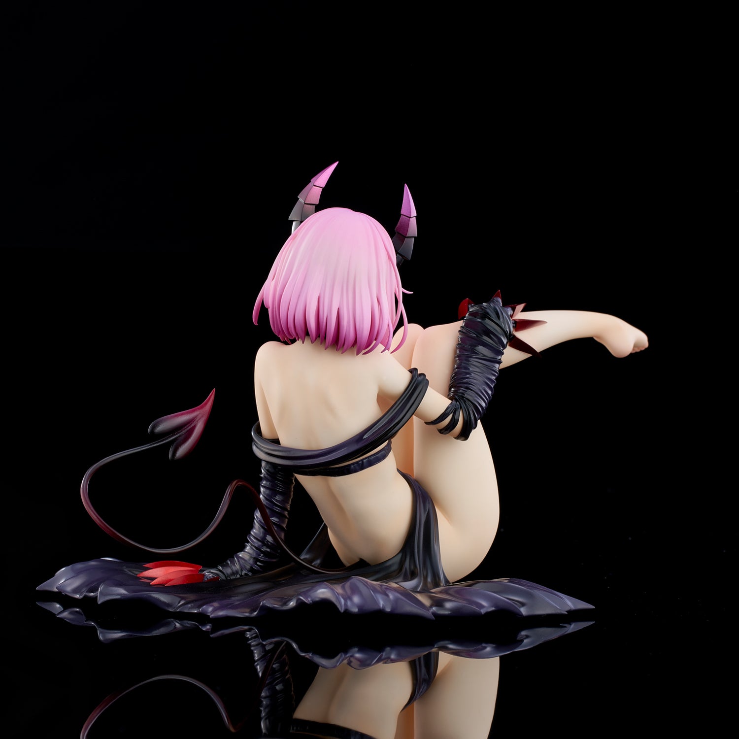 To Love-Ru Darkness Momo Belia Deviluke Darkness ver. Renewal Package 1/6 Figure
