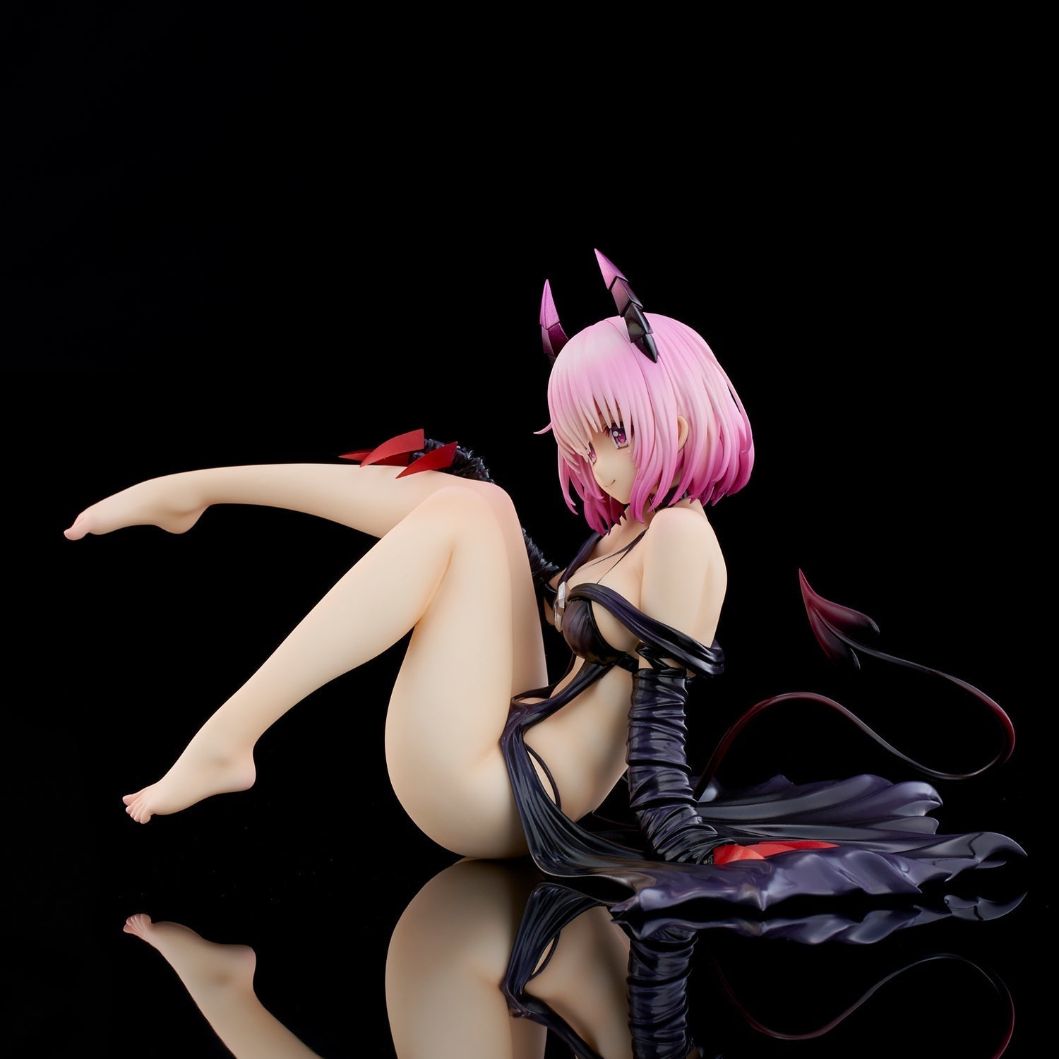 To Love-Ru Darkness Momo Belia Deviluke Darkness ver. Renewal Package 1/6 Figure