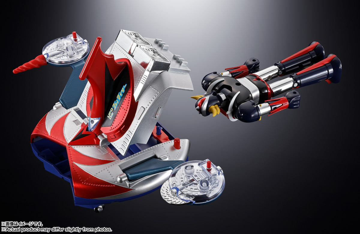 BANDAI Chogokin DELUXE UFO Robot Grendizer Grendizer & UFO Spazer Action Figure