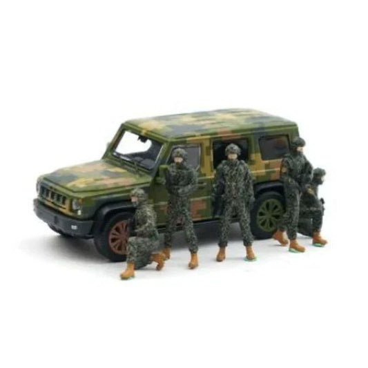 Baic ORV BJ80 with Figures Digital Camouflage 1/64 Miniature Car JAPAN OFFICIAL