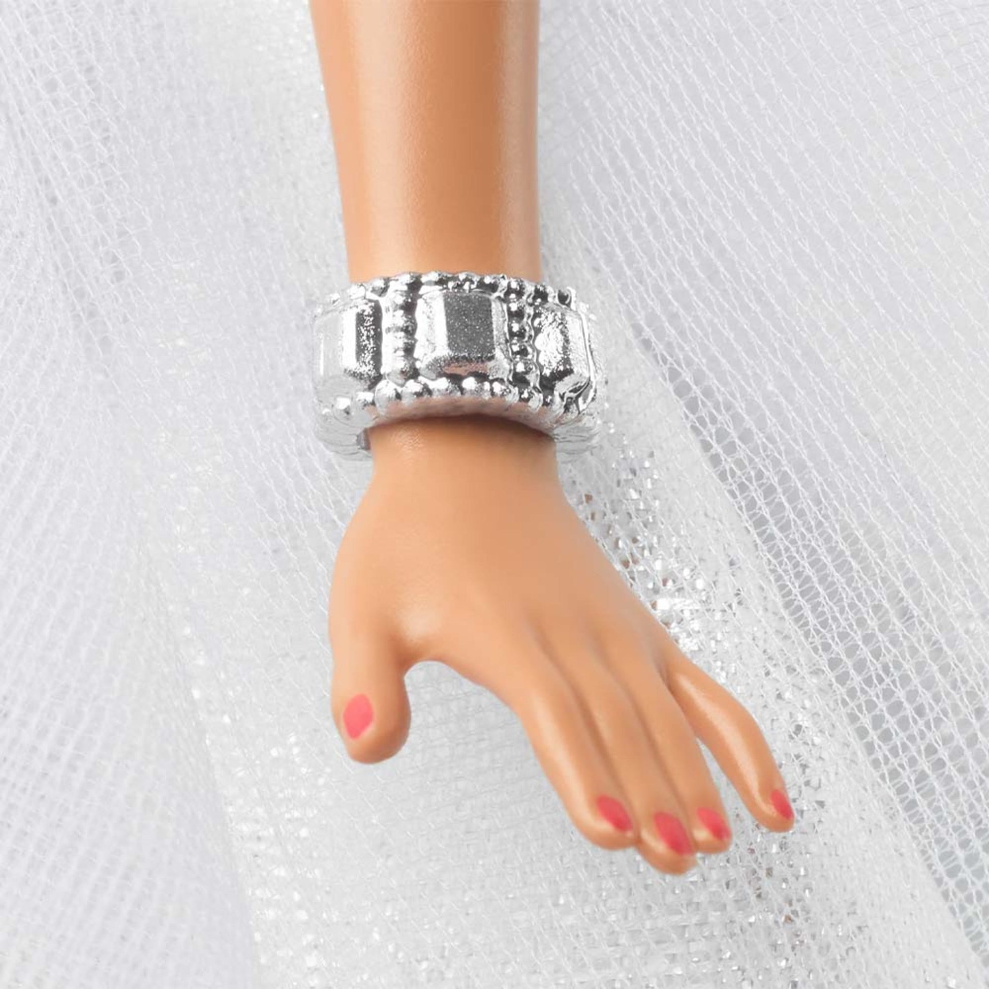 2021 Holiday Barbie Doll, Brunette Curly Hair Product